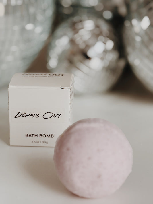 Lights out bathbomb